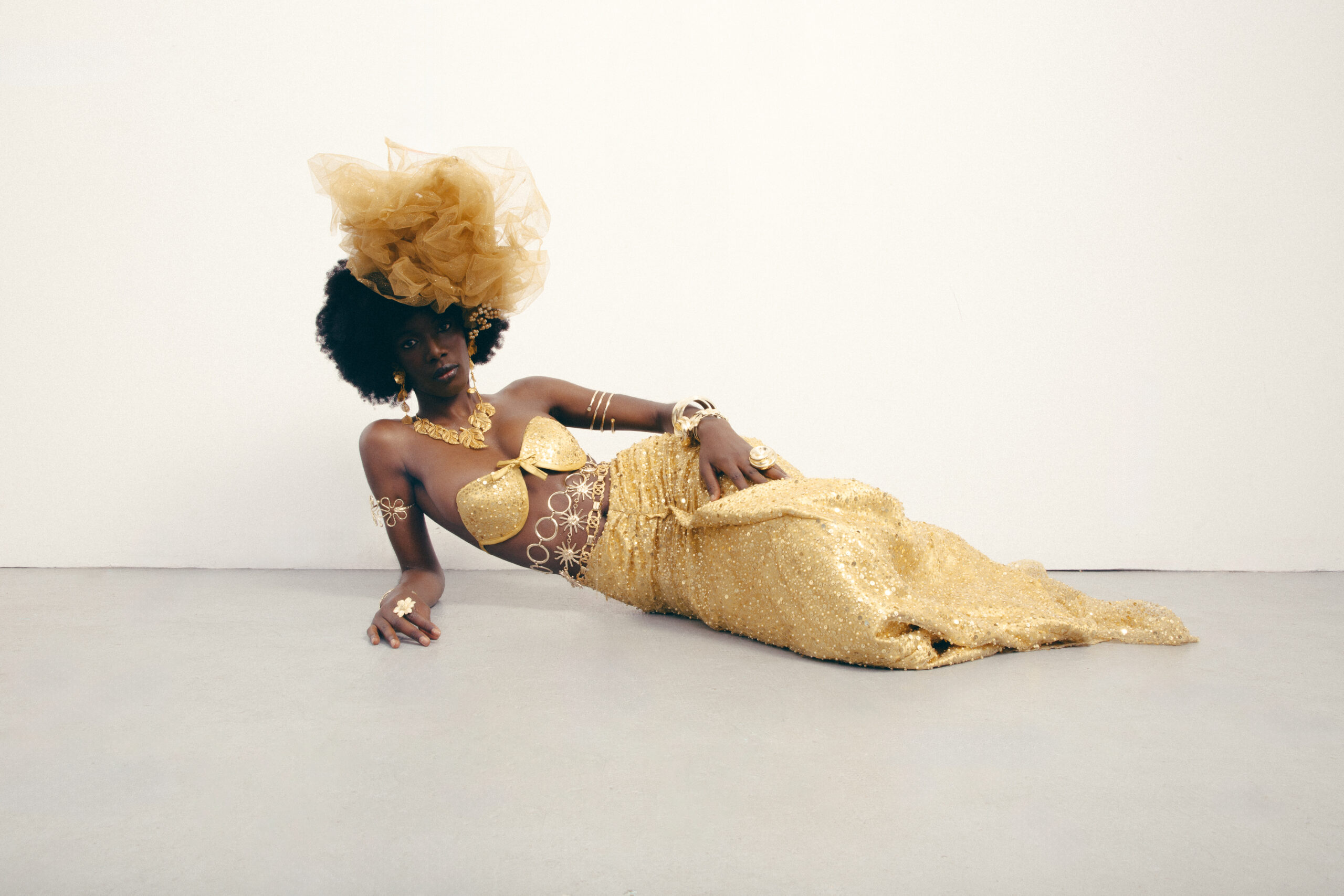La Vie Est Belle: Congo, Mali & Guinea – Fashion Photography as Cultural Celebration BINTA LOOK 1 3 1 scaled