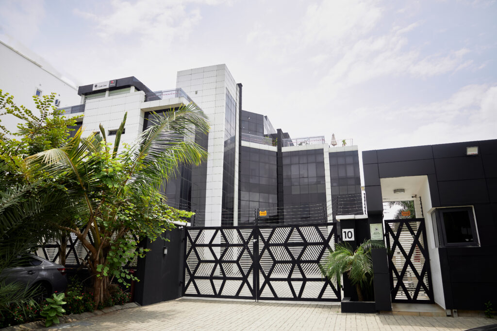 Ananse Center for Design Opens in Lagos: A New Integrated Hub for African Creatives 4 Exterior of the Ananse Center for Design in Lagos, with lattice screens and planting