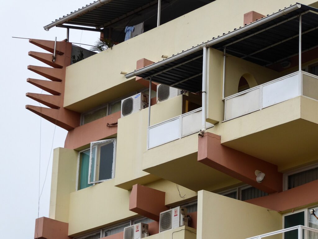 Detail of sculpted concrete pilotis and cantilevered balconies on Edifício Prometheus by Pancho Guedes, 1951–53, Maputo, Mozambique. 