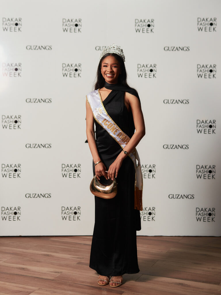 Guest at the Guzangs Experience launch event for Dakar Fashion Week’s 25th edition in Dakar — photographed by Alexander Gandaho