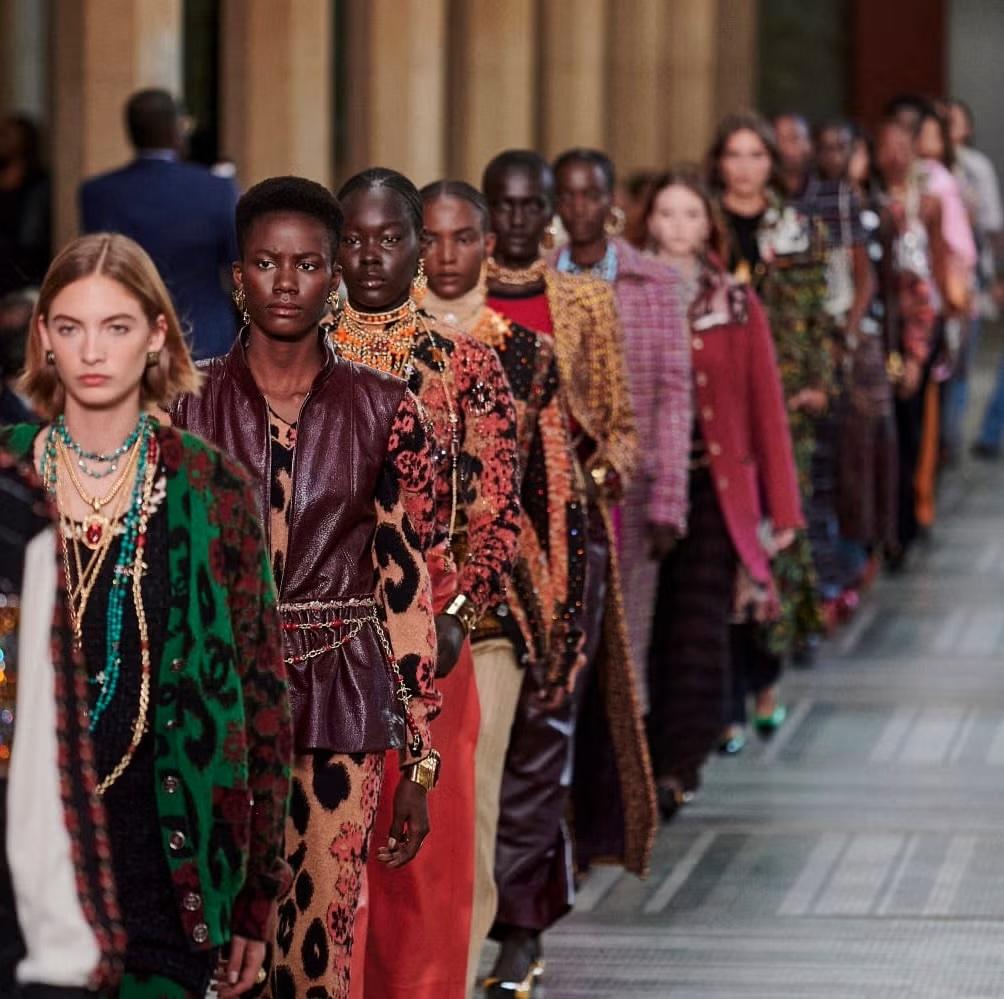 Chanel Métiers d'art 2022 runway staged inside the Ancien Palais de Justice in Dakar