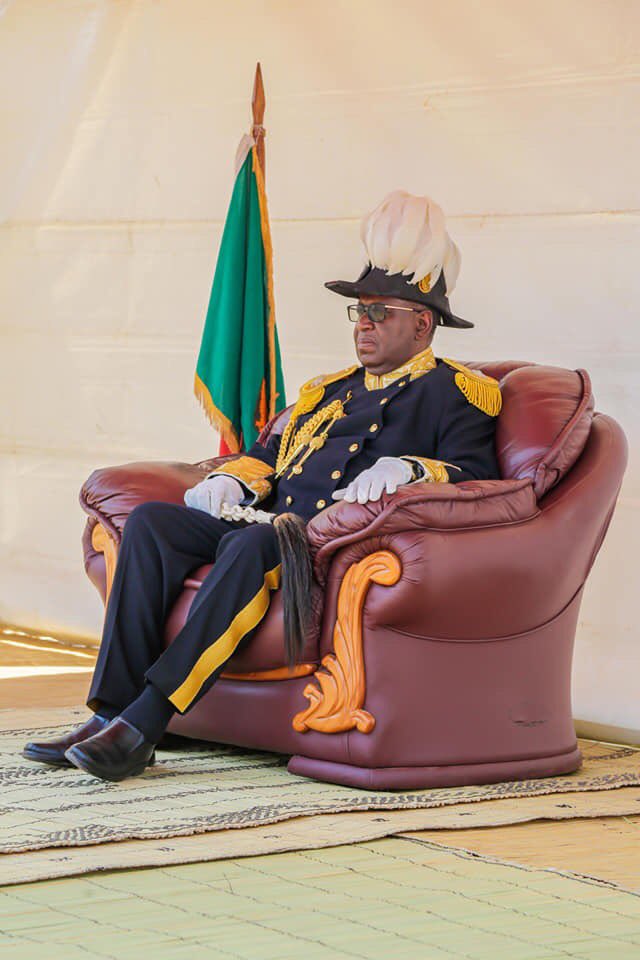 Six Days on the Zambezi: A Traveller's Guide to Kuomboka 7 His Majesty Litunga Lubosi Imwiko II, King of Barotseland, in royal regalia.